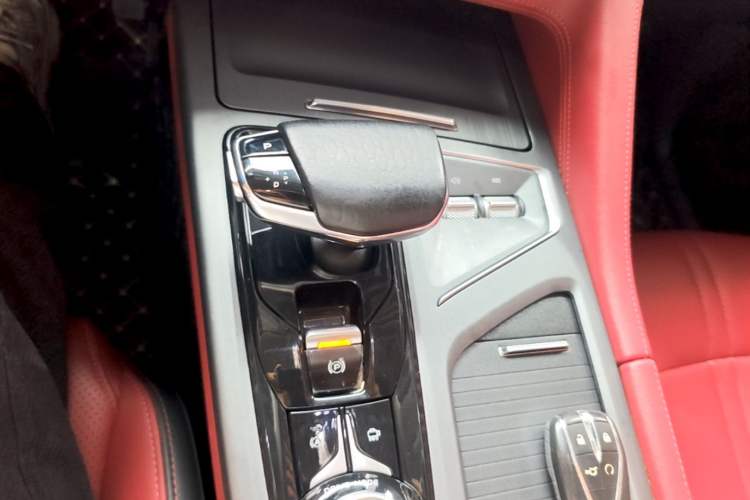 Used CHANGAN CS75 PLUS 2022 1.5T Automatic Luxury Model Gear Lever