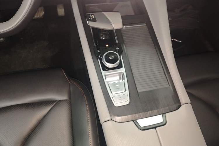 Used CHANGAN CS75 PLUS 2022 2nd Generation 1.5T Automatic Prestige Version Gear Lever