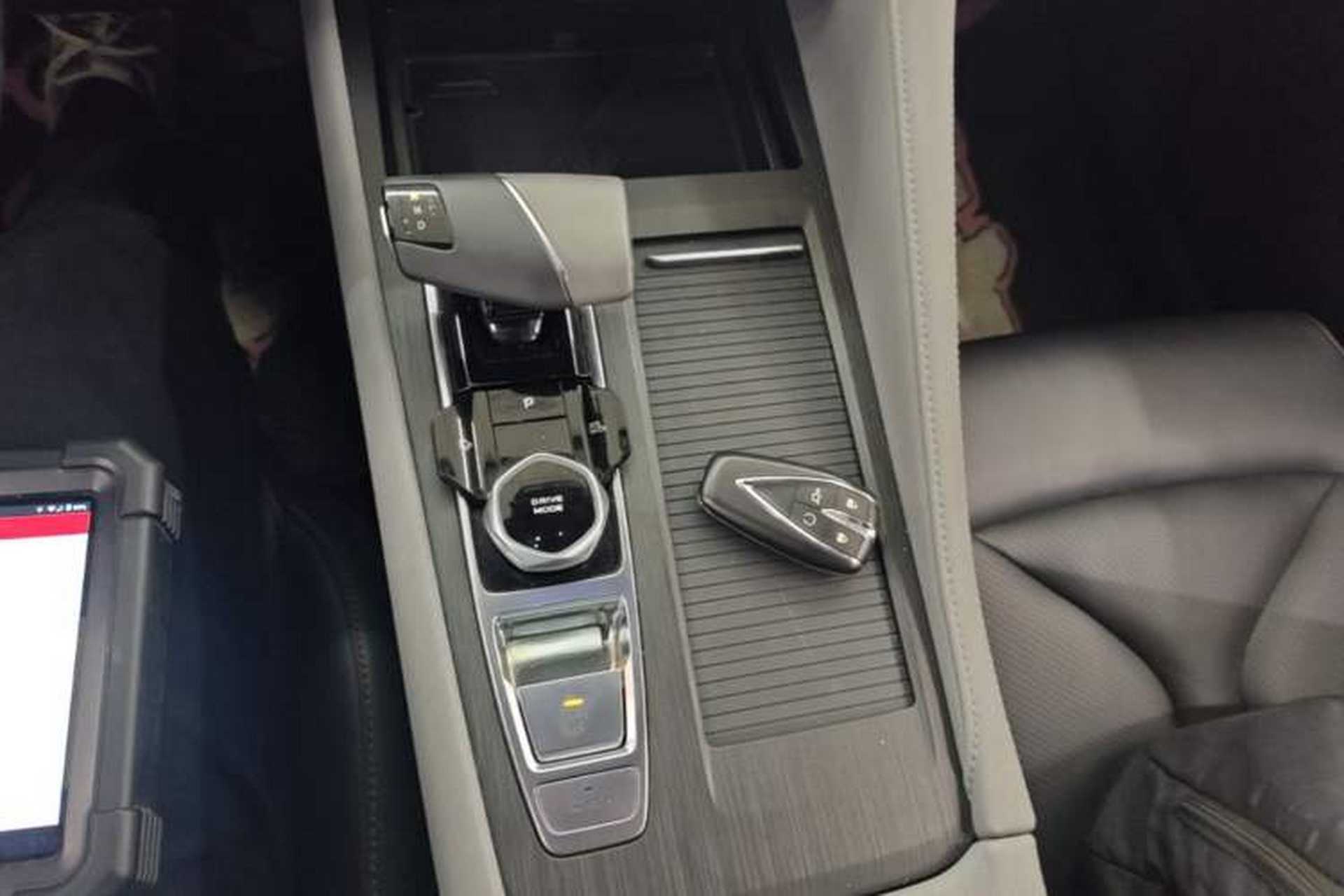 Used CHANGAN CS75 PLUS 2022 2nd Generation 1.5T Automatic Prestige Version Gear Lever