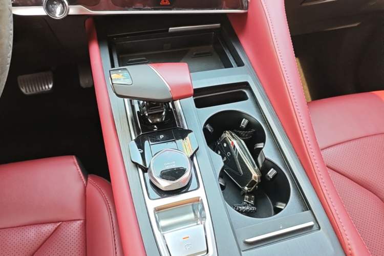 Used CHANGAN CS75 PLUS 2022 2nd Generation 1.5T Automatic Luxury Edition Gear Lever