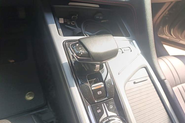 Used CHANGAN CS75 PLUS 2022 1.5T Automatic Luxury Model Gear Lever