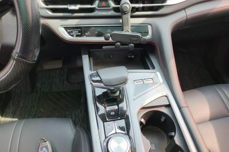 Used CHANGAN CS75 PLUS 2022 1.5T Automatic Luxury Model Gear Lever
