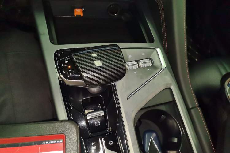 Used CHANGAN CS75 PLUS 2022 1.5T Automatic Prestige Model Gear Lever