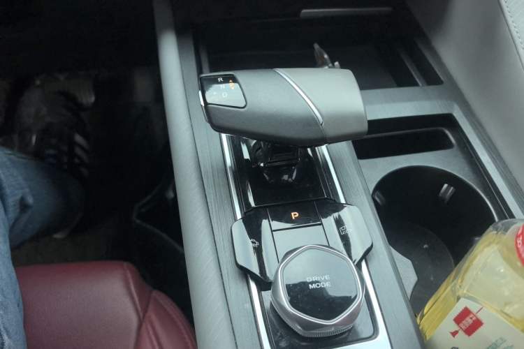 Used CHANGAN CS75 PLUS 2022 2nd Generation 1.5T Automatic Luxury Version Gear Lever
