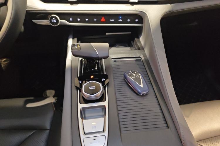 Used CHANGAN CS75 PLUS 2022 2nd Generation 1.5T Automatic Pilot Version Gear Lever
