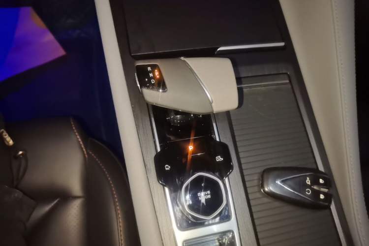 Used CHANGAN CS75 PLUS 2022 2nd Generation 1.5T Automatic Prestige Version Gear Lever