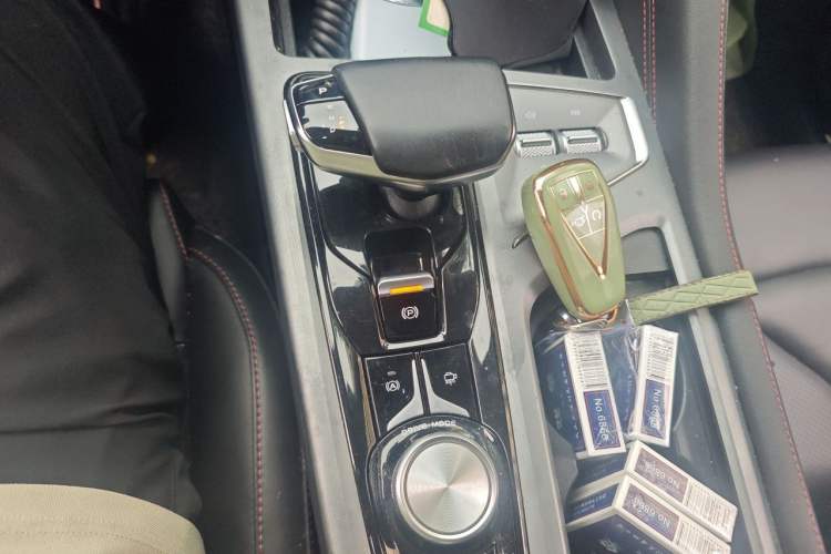 Used CHANGAN CS75 PLUS 2022 2.0T Automatic Flagship Edition Gear Lever