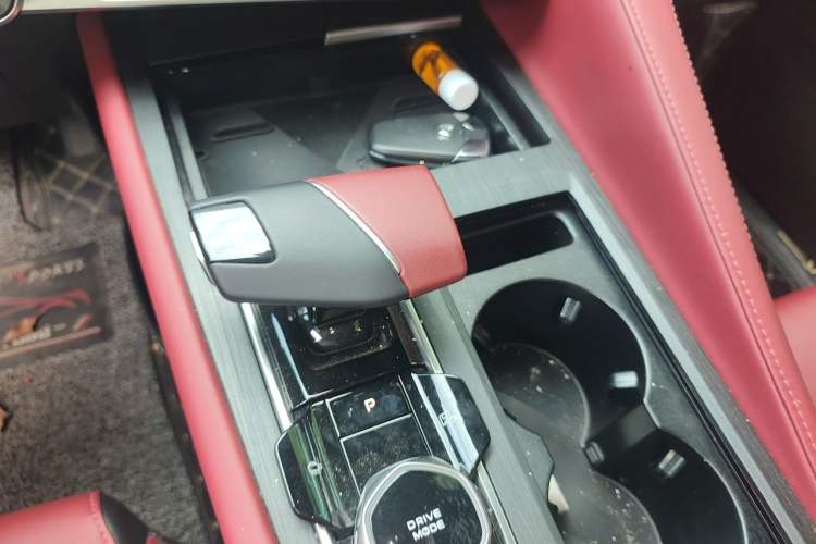 Used CHANGAN CS75 PLUS 2022 2nd Generation 1.5T Automatic Prestige Version Gear Lever
