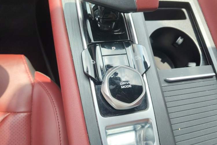 Used CHANGAN CS75 PLUS 2022 Second-Generation 2.0T Automatic Prestige Model Gear Lever