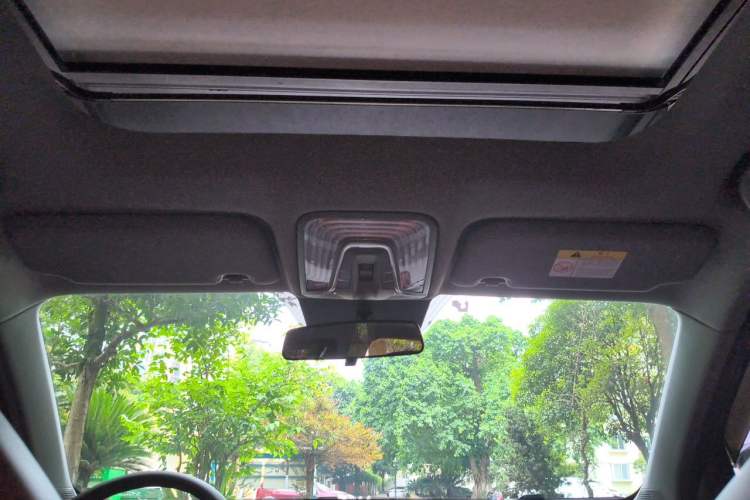 Used CHANGAN CS75 PLUS 2022 2nd Generation 1.5T Automatic Luxury Version Headliner