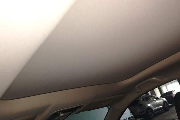 Used CHANGAN CS75 PLUS 2022 Classic Edition 1.5T Automatic Pioneer Model Headliner