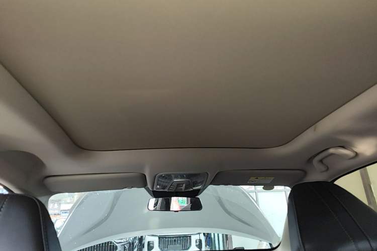 Used CHANGAN CS75 PLUS 2022 Classic Edition 1.5T Automatic Pioneer Model Headliner