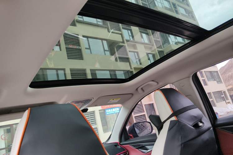 Used CHANGAN CS75 PLUS 2022 Classic Edition 1.5T Automatic Pioneer Model Headliner