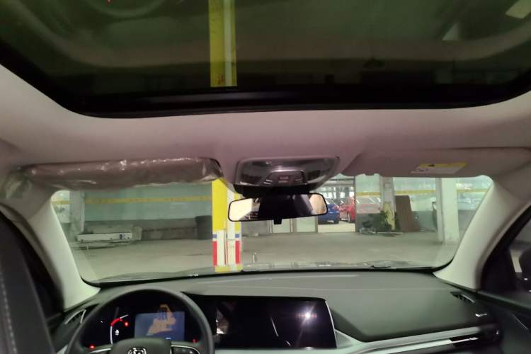 Used CHANGAN CS75 PLUS 2022 1.5T Automatic Prestige Model Headliner
