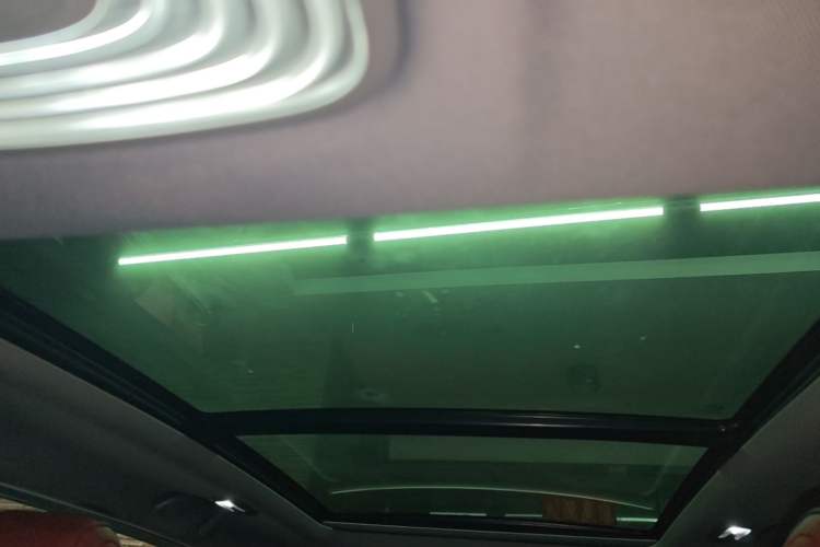 Used CHANGAN CS75 PLUS 2022 Second-Generation 2.0T Automatic Prestige Model Headliner