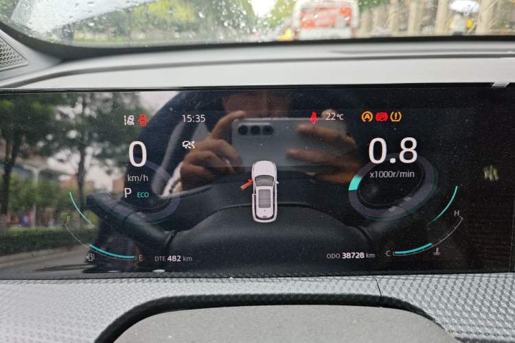 Used CHANGAN CS75 PLUS 2022 Second-Generation 2.0T Automatic Prestige Model Instrument Cluster