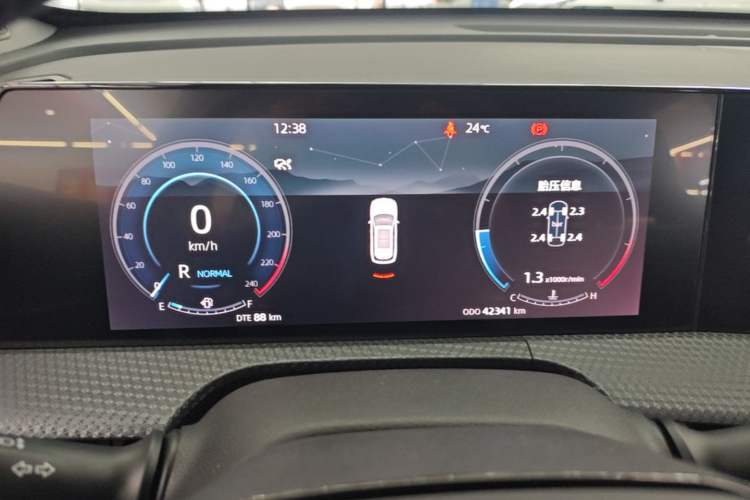 Used CHANGAN CS75 PLUS 2022 2nd Generation 1.5T Automatic Prestige Version Instrument Cluster