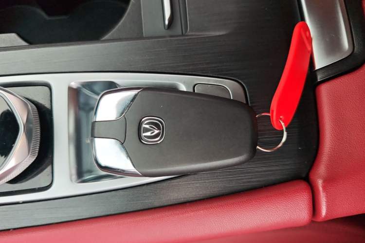 Used CHANGAN CS75 PLUS 2022 2nd Generation 1.5T Automatic Pilot Version Interior 1