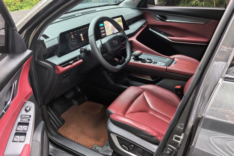 Used CHANGAN CS75 PLUS 2022 2nd Generation 1.5T Automatic Prestige Version Interior 1