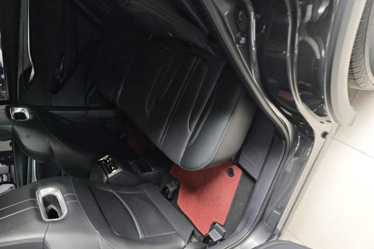 Used CHANGAN CS75 PLUS 2022 1.5T Automatic Luxury Model Interior 1