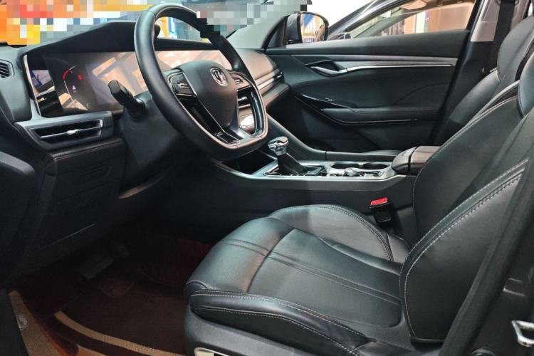 Used CHANGAN CS75 PLUS 2022 Classic Edition 1.5T Automatic Pioneer Model Interior 1