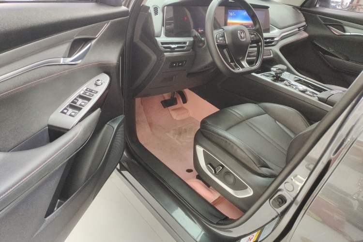 Used CHANGAN CS75 PLUS 2022 1.5T Automatic Prestige Model Interior 2