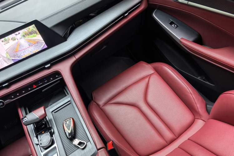 Used CHANGAN CS75 PLUS 2022 2nd Generation 1.5T Automatic Prestige Version Interior 2