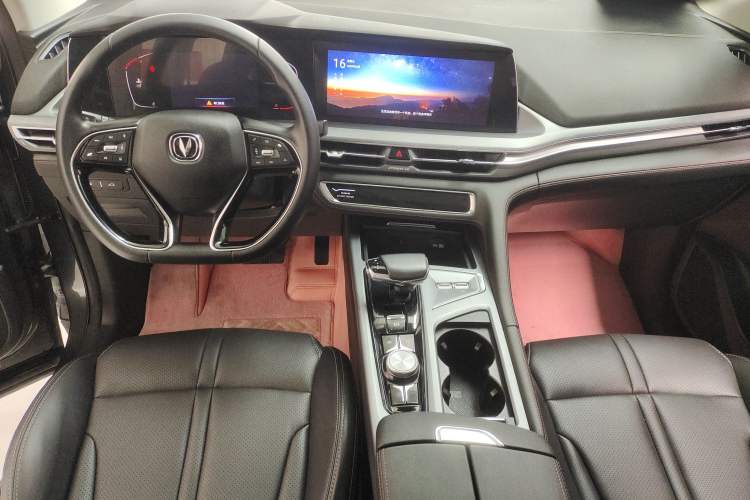 Used CHANGAN CS75 PLUS 2022 1.5T Automatic Prestige Model Interior 3
