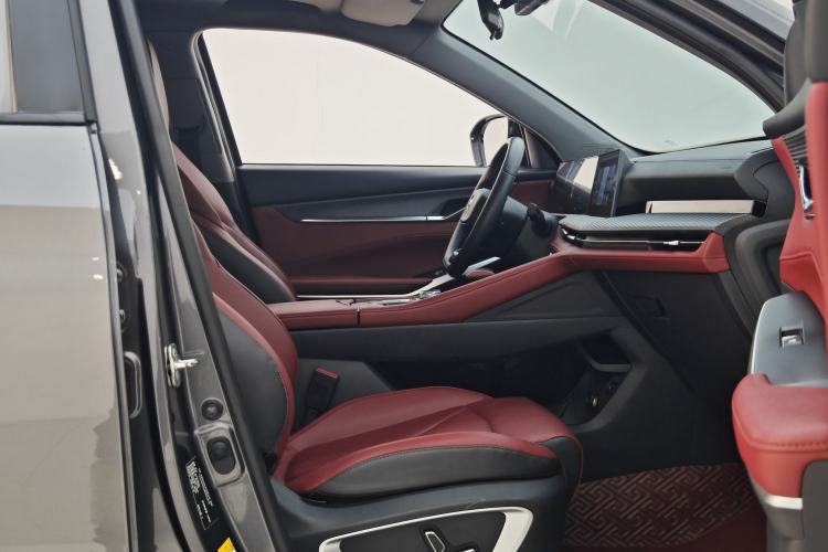 Used CHANGAN CS75 PLUS 2022 2nd Generation 1.5T Automatic Prestige Version Interior 3
