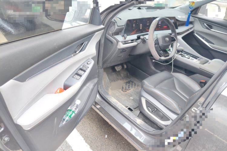 Used CHANGAN CS75 PLUS 2022 2nd Generation 1.5T Automatic Prestige Version Interior 3