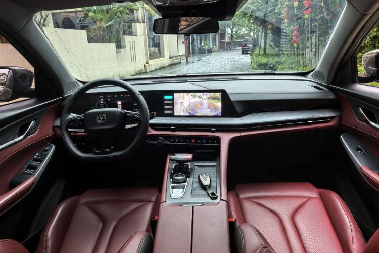 Used CHANGAN CS75 PLUS 2022 2nd Generation 1.5T Automatic Prestige Version Interior 4