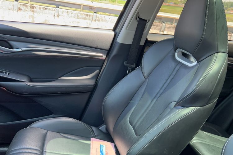 Used CHANGAN CS75 PLUS 2022 1.5T Automatic Luxury Model Interior 4