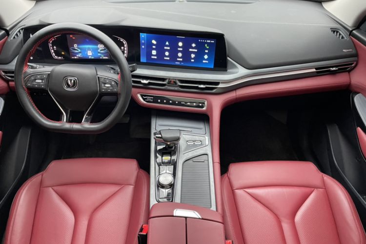 Used CHANGAN CS75 PLUS 2022 2.0T Automatic Pilot Version Interior 4
