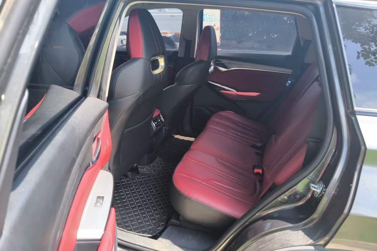 Used CHANGAN CS75 PLUS 2022 1.5T Automatic Elite Version Interior 4