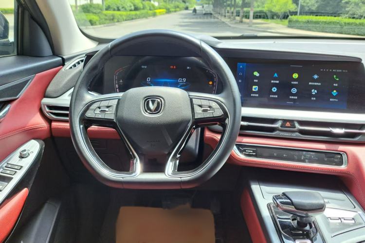 Used CHANGAN CS75 PLUS 2022 1.5T Automatic Luxury Model Interior 5