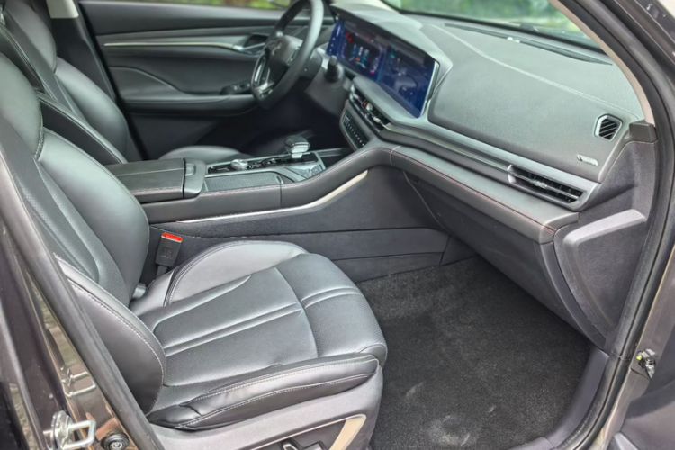 Used CHANGAN CS75 PLUS 2022 1.5T Automatic Prestige Model Interior 5