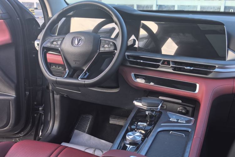 Used CHANGAN CS75 PLUS 2022 1.5T Automatic Prestige Model Interior 5