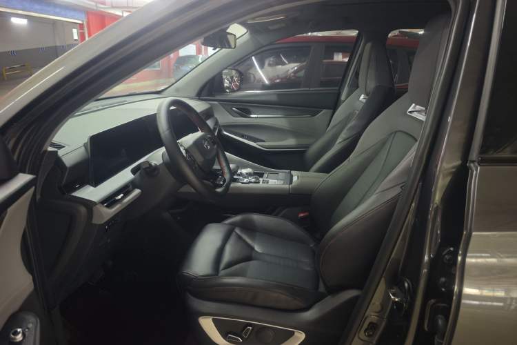Used CHANGAN CS75 PLUS 2022 2nd Generation 1.5T Automatic Prestige Version Interior 6