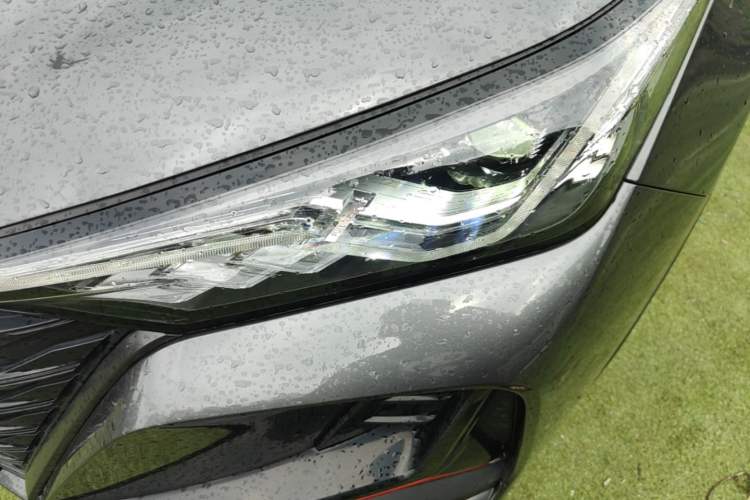 Used CHANGAN CS75 PLUS 2022 Classic Edition 1.5T Automatic Pioneer Model Left Front Headlight