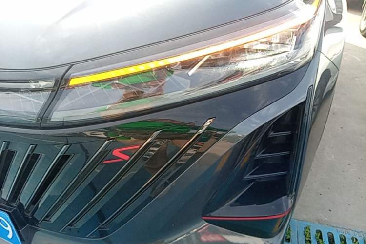 Used CHANGAN CS75 PLUS 2022 2nd Generation 1.5T Automatic Luxury Edition Left Front Headlight