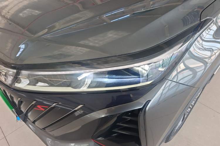 Used CHANGAN CS75 PLUS 2022 Second-Generation 2.0T Automatic Prestige Model Left Front Headlight