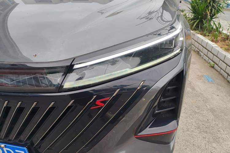 Used CHANGAN CS75 PLUS 2022 2nd Generation 1.5T Automatic Luxury Edition Left Front Headlight