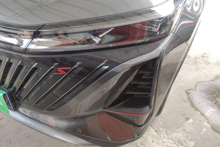 Used CHANGAN CS75 PLUS 2022 2nd Generation 2.0T Automatic Navigation Version Left Front Headlight