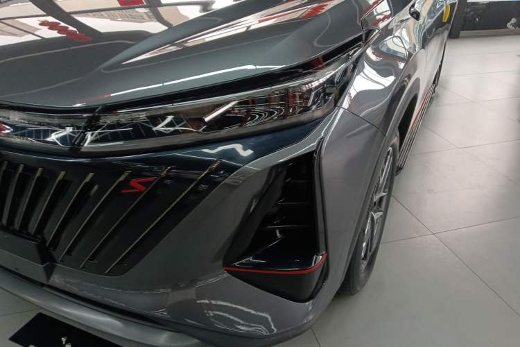 Used CHANGAN CS75 PLUS 2022 2nd Generation 1.5T Automatic Prestige Version Left Front Headlight