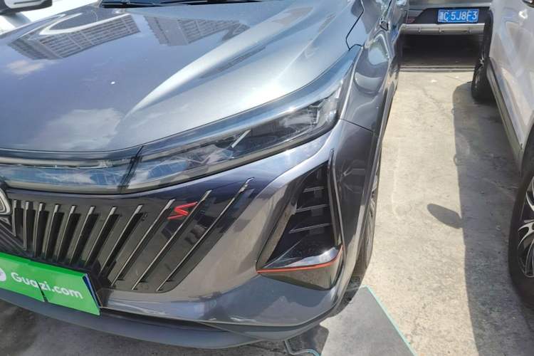 Used CHANGAN CS75 PLUS 2022 Second-Generation 2.0T Automatic Prestige Model Left Front Headlight