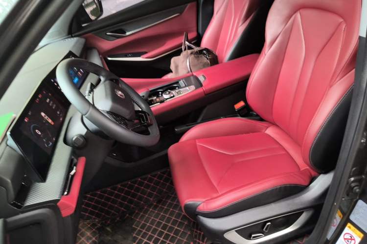 Used CHANGAN CS75 PLUS 2022 2nd Generation 1.5T Automatic Luxury Version Left Front Seat