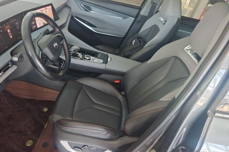 Used CHANGAN CS75 PLUS 2022 Second-Generation 2.0T Automatic Prestige Model Left Front Seat