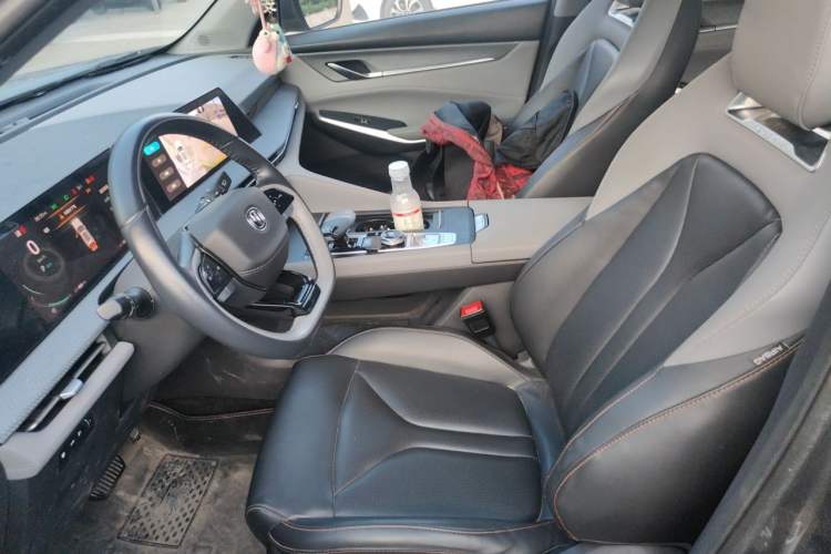 Used CHANGAN CS75 PLUS 2022 2nd Generation 1.5T Automatic Prestige Version Left Front Seat