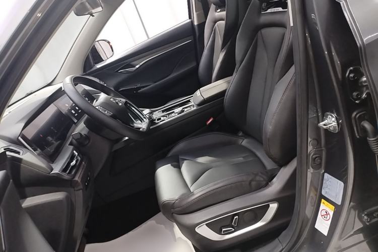 Used CHANGAN CS75 PLUS 2022 2.0T Automatic Pilot Version Left Front Seat