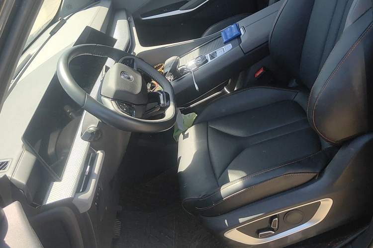 Used CHANGAN CS75 PLUS 2022 2nd Generation 1.5T Automatic Luxury Edition Left Front Seat